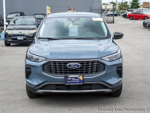 Used 2023 Ford Escape Active w/ Tech Pack #1 AWD/4WD image 2