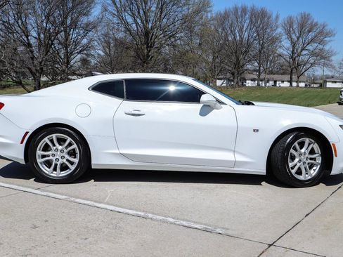 Used 2021 Chevrolet Camaro LS RWD image 5