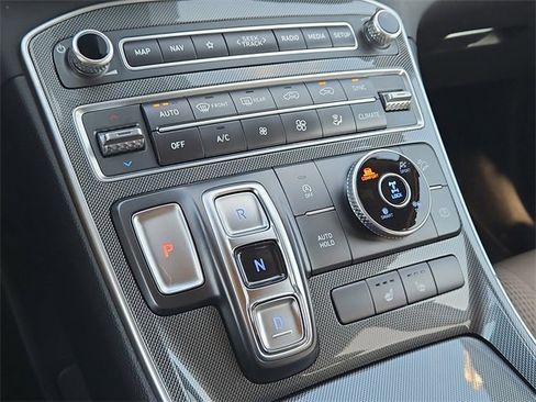 Used 2023 Hyundai Santa Fe SEL image 25