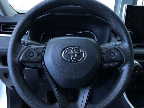 Certified 2025 Toyota RAV4 LE AWD/4WD image 23