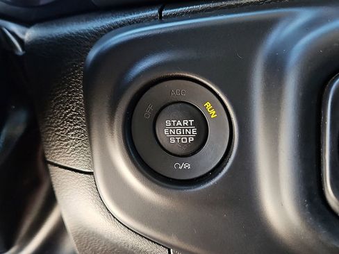 Used 2022 Jeep Wrangler Unlimited Sport image 26