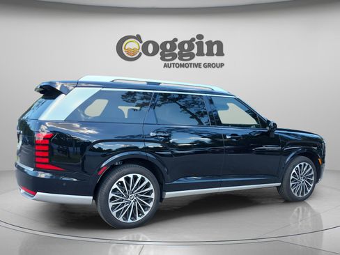 Certified 2026 Hyundai Palisade Calligraphy FWD image 4