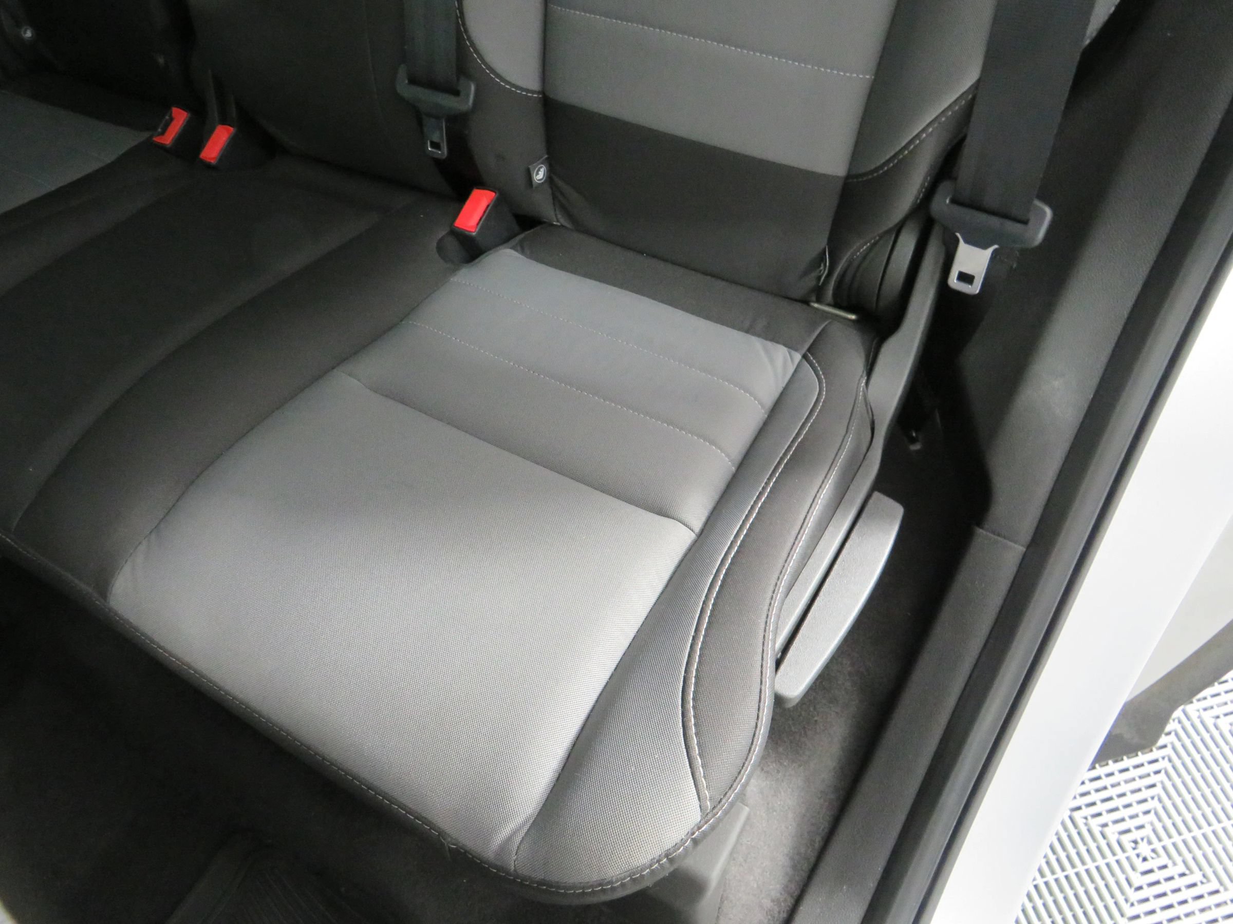 Used 2019 Ford Escape S FWD image 34