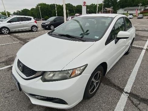 Used 2015 Honda Civic SE image 3