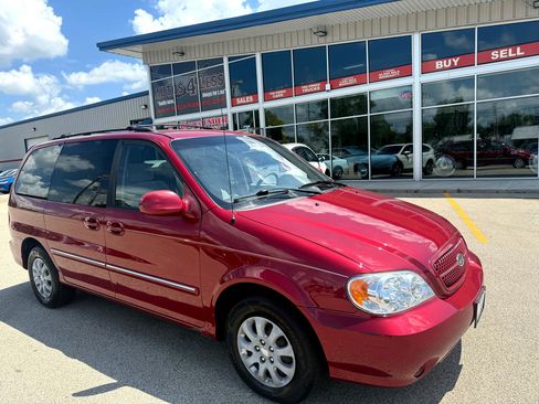 Used 2005 Kia Sedona LX image 2