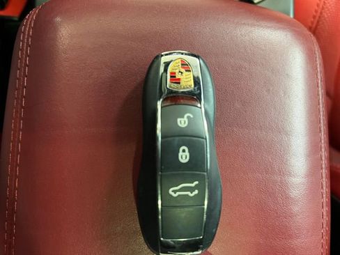 Used 2017 Porsche Macan S AWD/4WD image 24