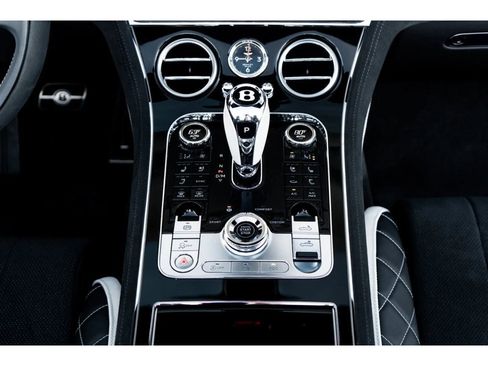 Used 2024 Bentley Continental GT Speed image 39