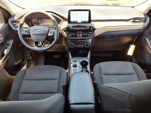 New 2025 Ford Escape Active w/ Cold Weather Package image 6