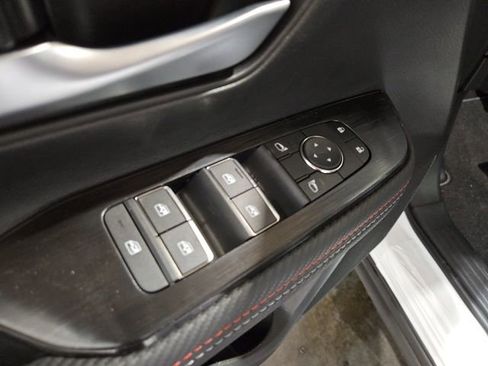 New 2026 Nissan Kicks SR w/ SR Premium Package AWD/4WD image 18
