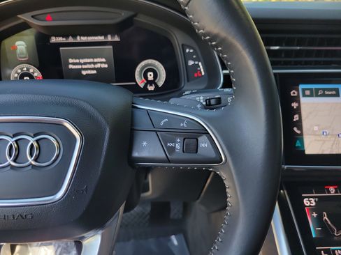 Used 2021 Audi Q8 Premium Plus w/ Premium Plus Package image 31
