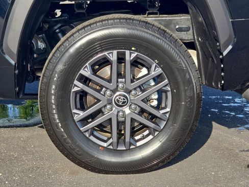 Used 2024 Toyota Tundra SR5 image 31