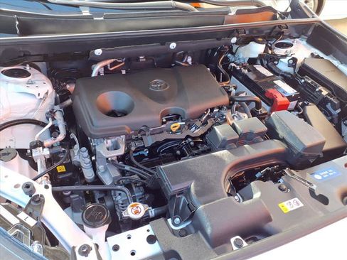 Certified 2025 Toyota RAV4 LE image 25