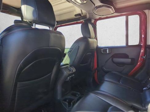 Used 2022 Jeep Gladiator Sport image 14