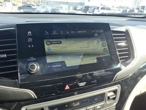 Used 2021 Honda Pilot Touring image 19