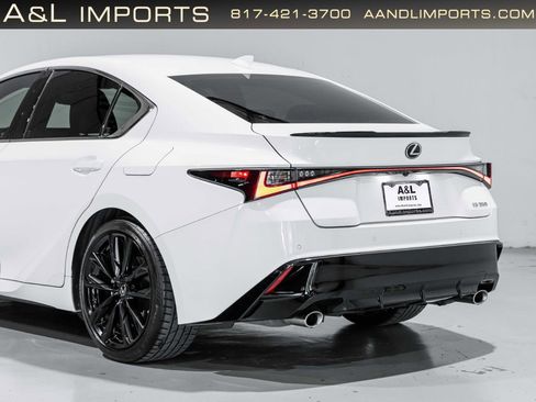 Used 2022 Lexus IS 350 F Sport RWD image 38