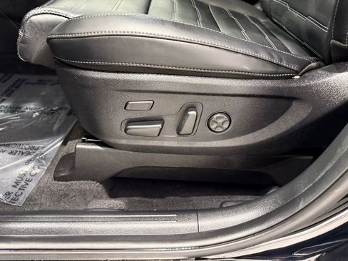 Used 2025 Kia Telluride SX Prestige image 14