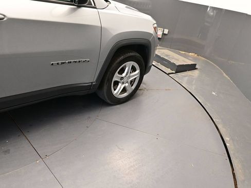 Used 2024 Jeep Compass Latitude AWD/4WD image 22