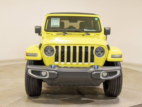 Used 2022 Jeep Wrangler Unlimited Sahara w/ Safety Group AWD/4WD image 2