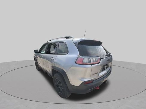 Used 2019 Jeep Cherokee Trailhawk AWD/4WD image 6
