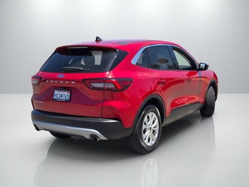 Used 2023 Ford Escape Active FWD image 4