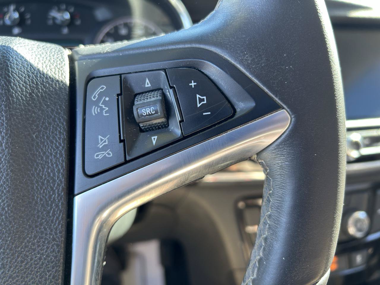 Used 2017 Buick Encore Preferred FWD image 19