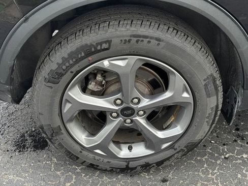 Used 2025 Ford Escape ST-Line image 12