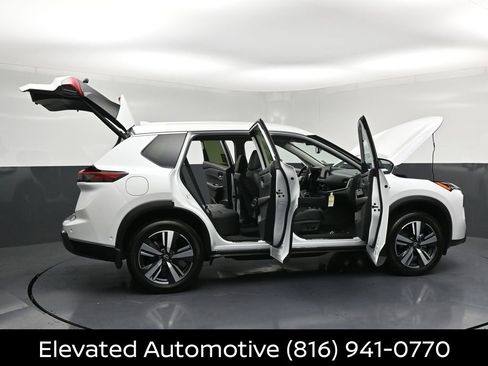 Certified 2025 Nissan Rogue SL AWD/4WD image 35