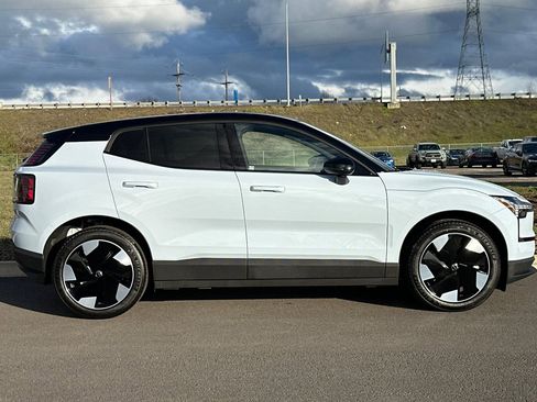 New 2026 Volvo EX30 Plus w/ Protection Package Premier image 2