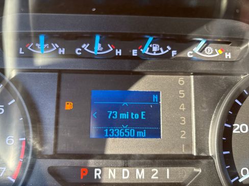 Used 2018 Ford F250 XL w/ Power Equipment Group image 16