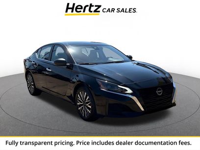 Used 2025 Nissan Altima 2.5 SV
