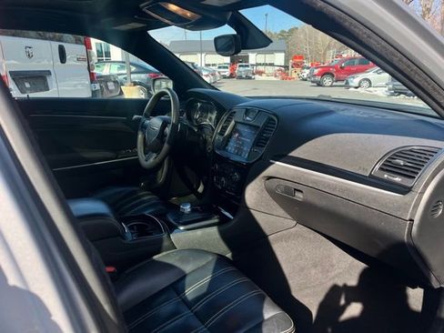 Used 2023 Chrysler 300 S image 23