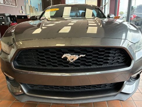 Used 2016 Ford Mustang Premium RWD image 5