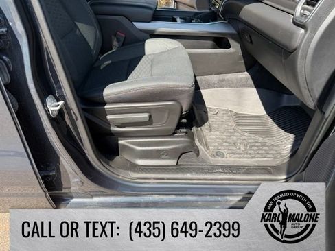 Used 2025 RAM 1500 Big Horn AWD/4WD image 36