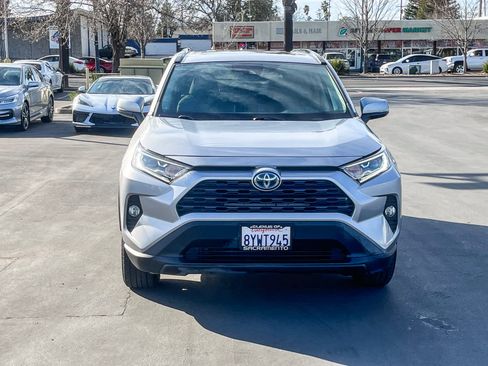 Used 2021 Toyota RAV4 XLE image 6