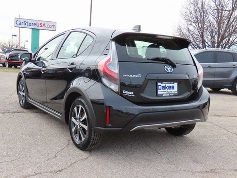 Used 2018 Toyota Prius C Three image 5
