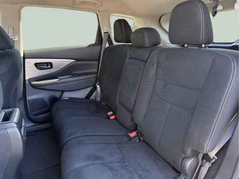 Used 2018 Nissan Murano S AWD/4WD image 18