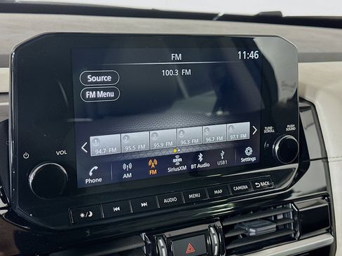 Used 2024 Nissan Pathfinder SL w/ SL Premium Package image 19