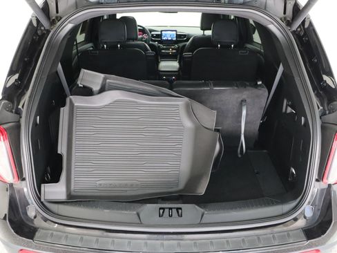 Used 2023 Ford Explorer ST-Line w/ Class IV Trailer Tow Package RWD image 36