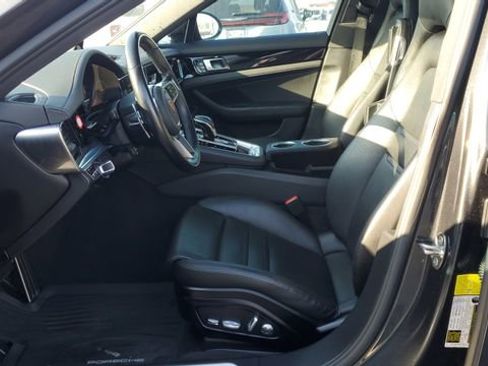 Used 2018 Porsche Panamera 4S image 4