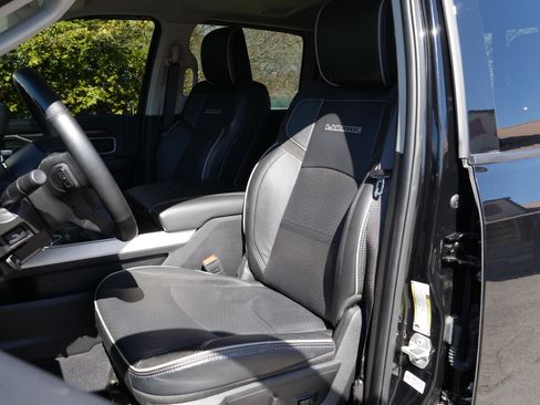 Used 2024 RAM 2500 Laramie image 34