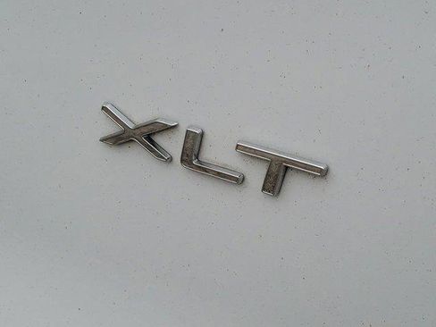 Used 2024 Ford Transit 350 XLT RWD image 5