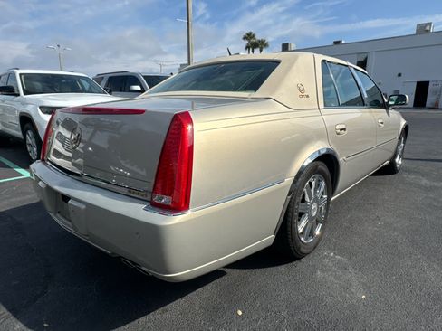 Used 2008 Cadillac DTS image 5