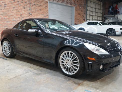 Used 2006 Mercedes-Benz SLK 55 AMG image 3