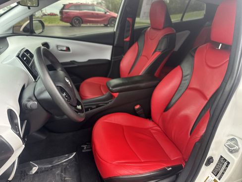 Used 2019 Toyota Prius LE w/ Protection Package #2 image 5