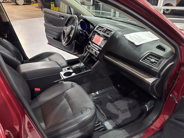 Used 2017 Subaru Outback 2.5i Limited AWD/4WD image 36