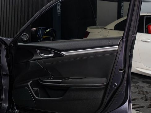 Used 2019 Honda Civic EX image 22