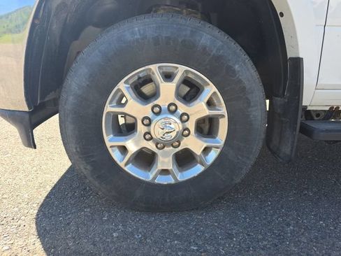 Used 2020 RAM 2500 Laramie AWD/4WD image 10