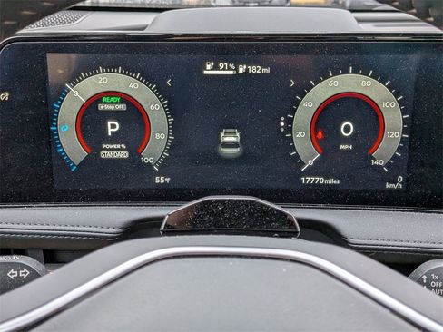 Used 2023 Nissan Ariya FWD image 13