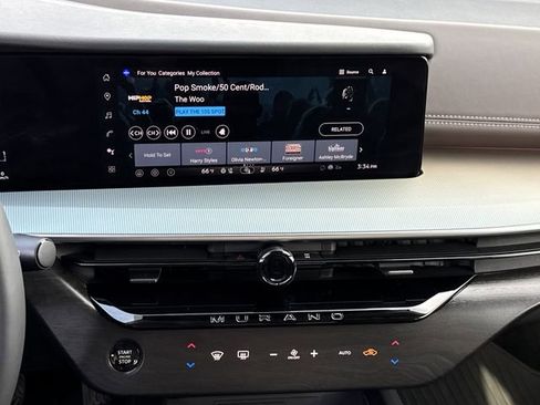 Used 2025 Nissan Murano Platinum image 17