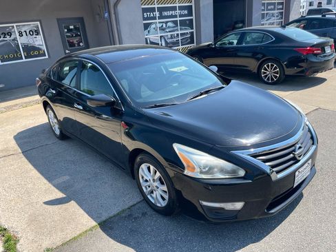 Used 2014 Nissan Altima 2.5 S w/ Sport Value Package FWD image 15